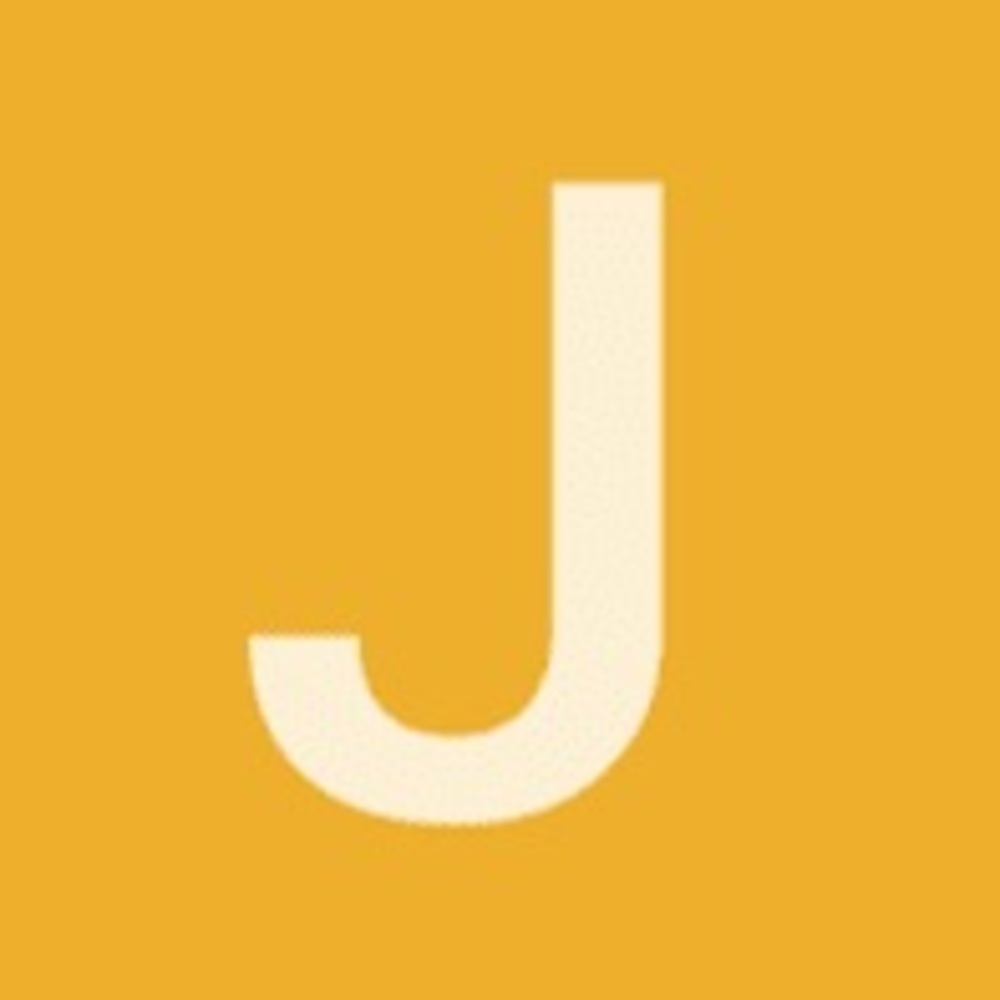 Meet your Posher, Julissa